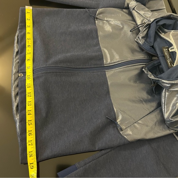 Under Armour Cold Gear Fitted Jacket - Picture 13 of 16